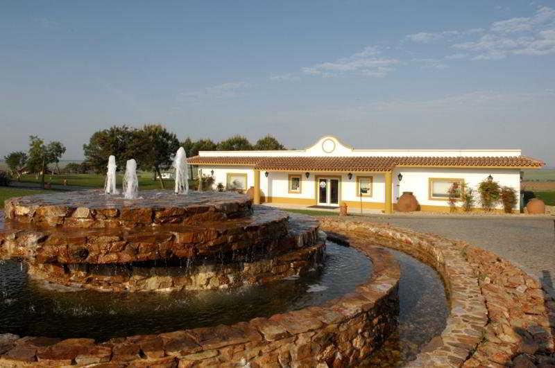 Vila Gale Alentejo Vineyard - Clube De Campo Albernoa Zewnętrze zdjęcie