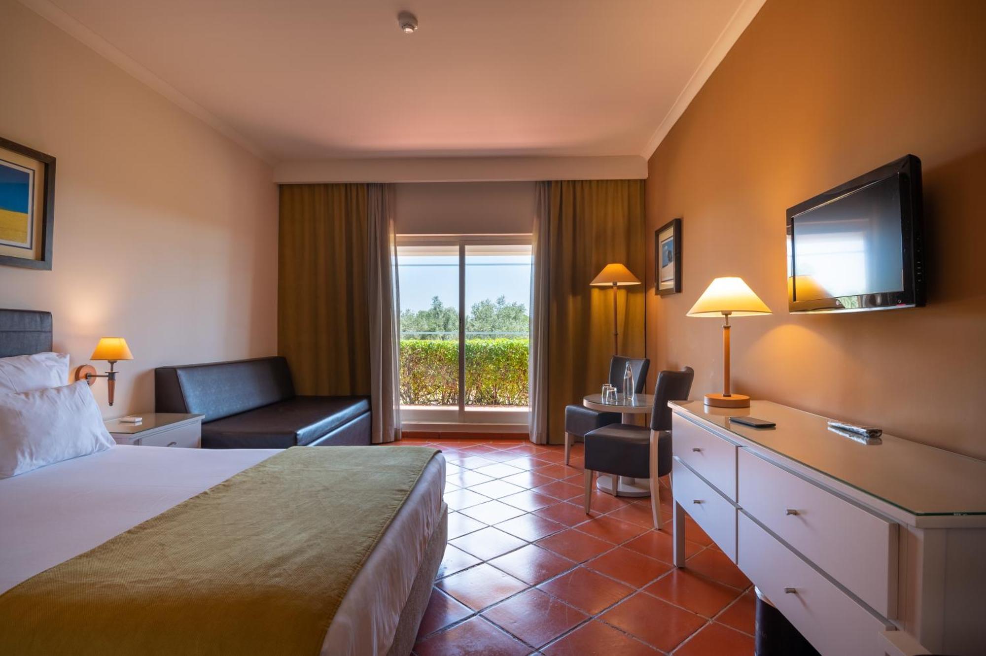 Vila Gale Alentejo Vineyard - Clube De Campo Albernoa Zewnętrze zdjęcie