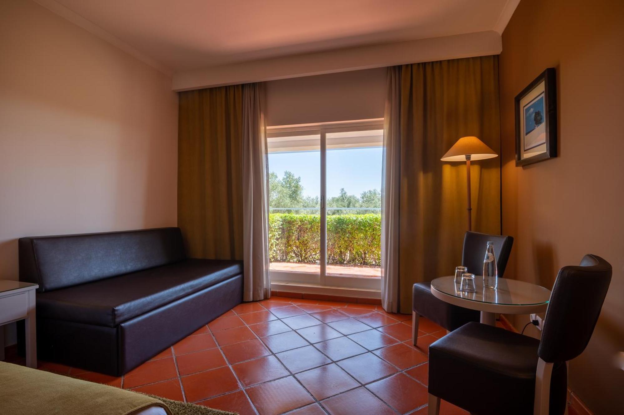 Vila Gale Alentejo Vineyard - Clube De Campo Albernoa Zewnętrze zdjęcie
